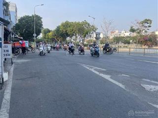 Nhà mặt tiền kinh doanh. đường chợ lớn. khu víp bình phú. quận 6