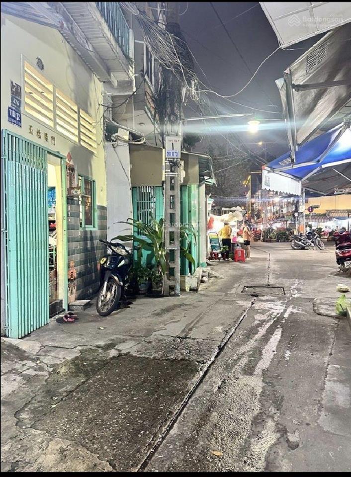 Nhà trung tâm quận 11, đường lý nam đế. 2 tầng giá tốt