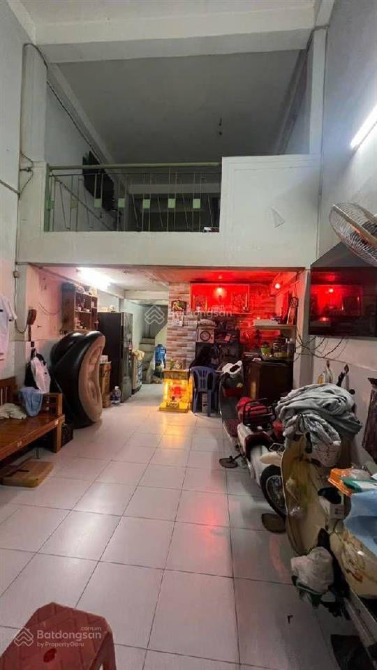 Trung tâm quận 6, đường minh phụng. 3 tầng. nhỉnh 5 tỷ xíu, diện tích (3.5m x 9m) công nhận đủ