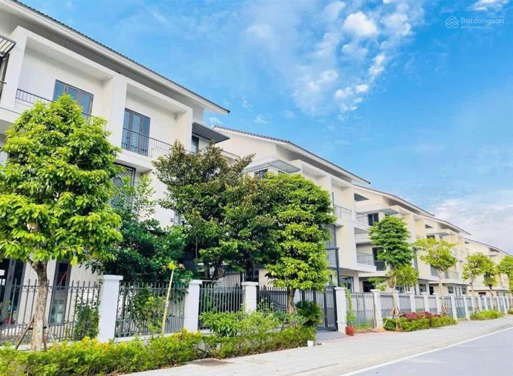 Bán biệt thự view hồ vip nhất cạnh vinhomes long biên hà nội