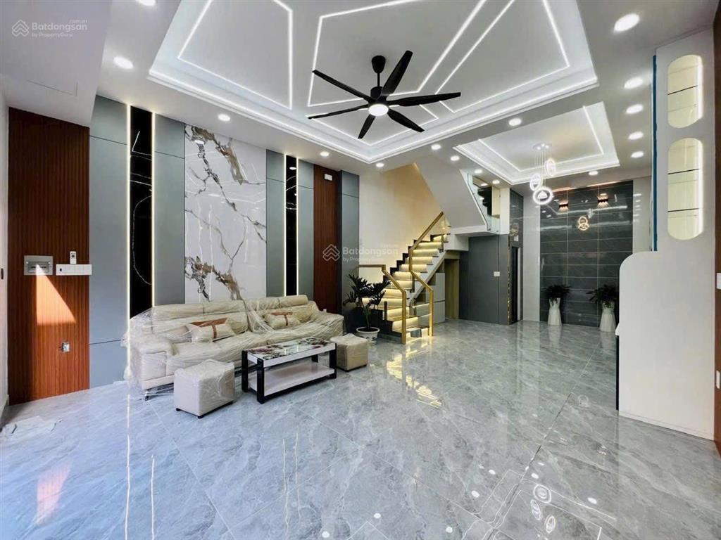 Cho thuê nhà nguyên căn nt cơ bản  sát aeon tân phú  đường 26/3 bình tân  52m  4 pn