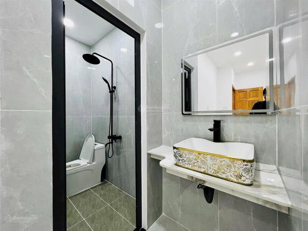 Cho thuê nhà nguyên căn nt cơ bản  sát aeon tân phú  đường 26/3 bình tân  52m  4 pn