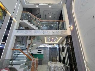 Hơn 7 tỷ xíu lê văn quới 4,5x14m 5 tầng tặng full nội thất