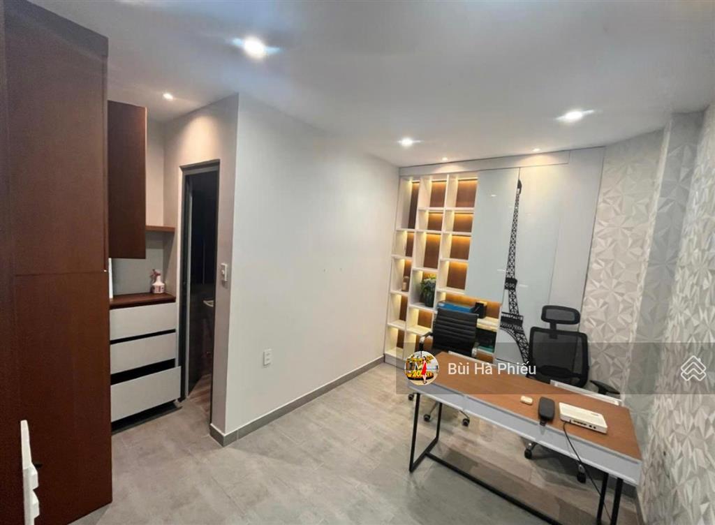 Bán nhà trung tâm phố tây đề thám q.1  lô góc thoáng  khai thác airbnb  giá tốt 12.5 tỷ bùi viện