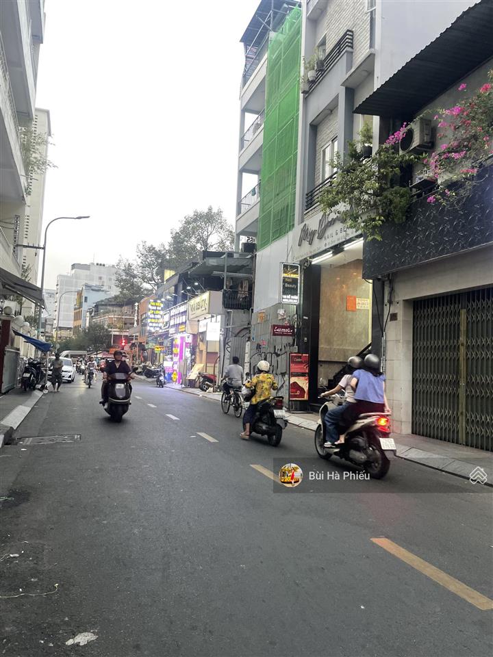 Bán nhà trung tâm phố tây đề thám q.1  lô góc thoáng  khai thác airbnb  giá tốt 12.5 tỷ bùi viện