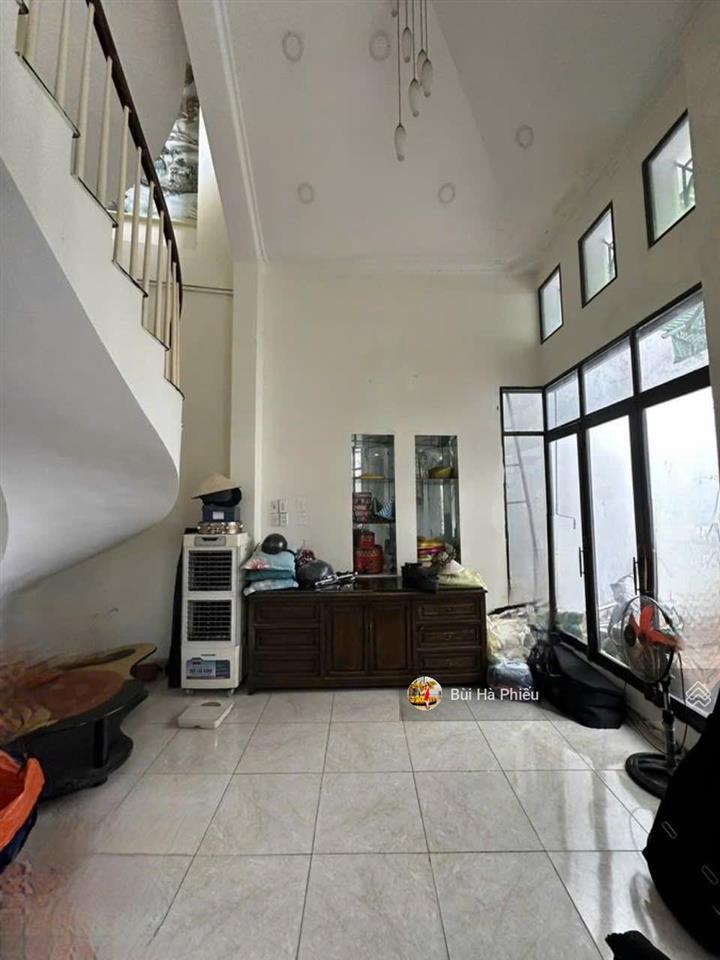 Hiếm nhà bán hxh đề thám q1  ngang 7.2m  cách mặt tiền 10m  96.2m2  22 tỷ  gần chợ bến thành