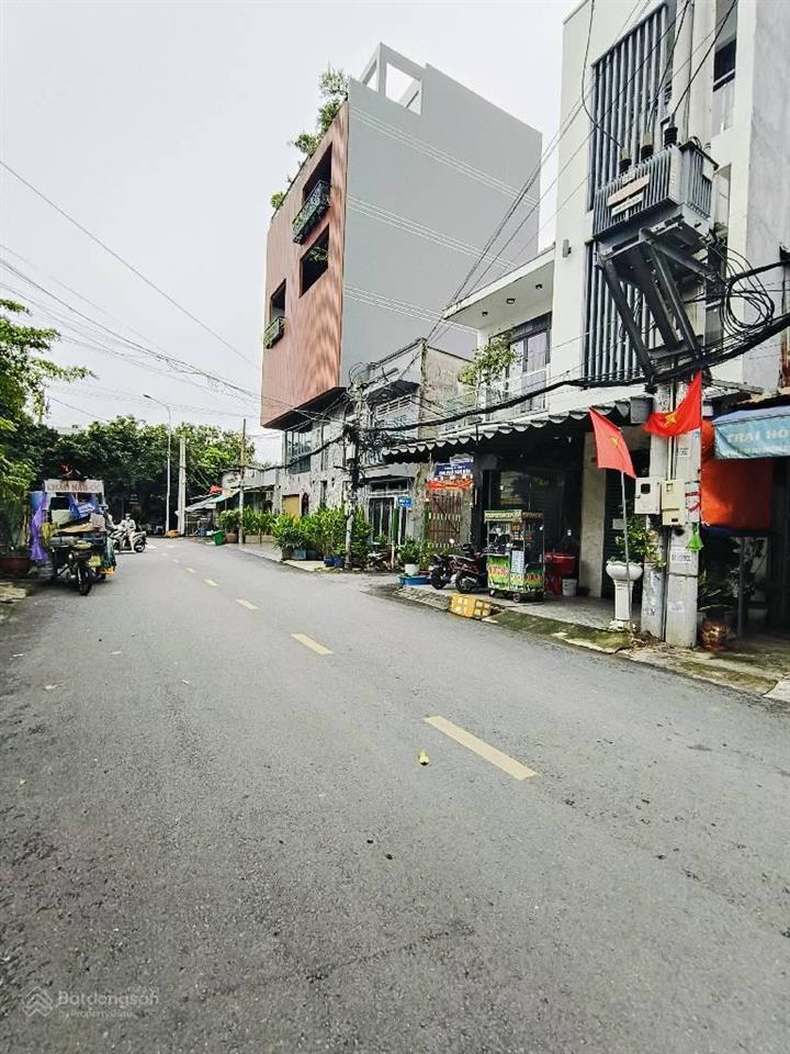 Mặt tiền đường số 10m  vừa ở vừa kinh doanh trung tâm quận 7 (3.7x12m) chỉ 7.x tỷ