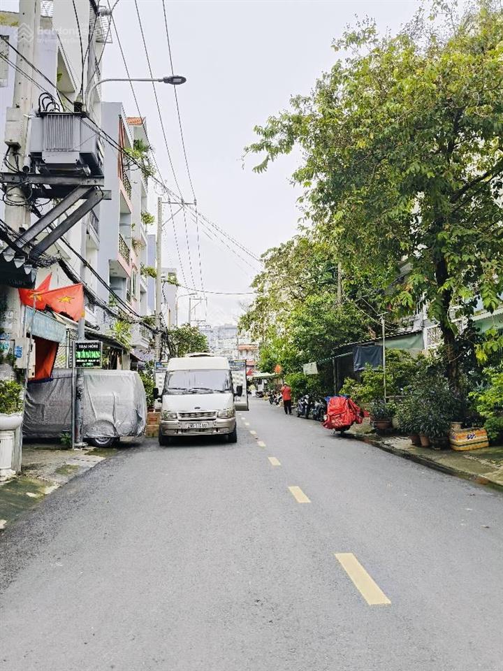 Mặt tiền đường số 10m  vừa ở vừa kinh doanh trung tâm quận 7 (3.7x12m) chỉ 7.x tỷ