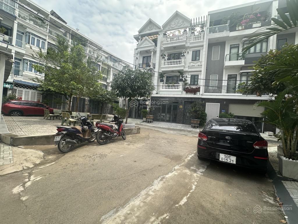 Khu vip  giảm tới đáy chỉ còn  7tỷ480  6.4x12.5m  4 tầng  nhà đậu 2 ô tô