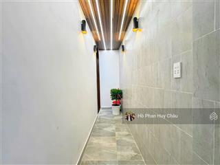 Bán nhà đẹp sổ hồng riêng hẻm 1834 lô nhì cách huỳnh tấn phát  10m