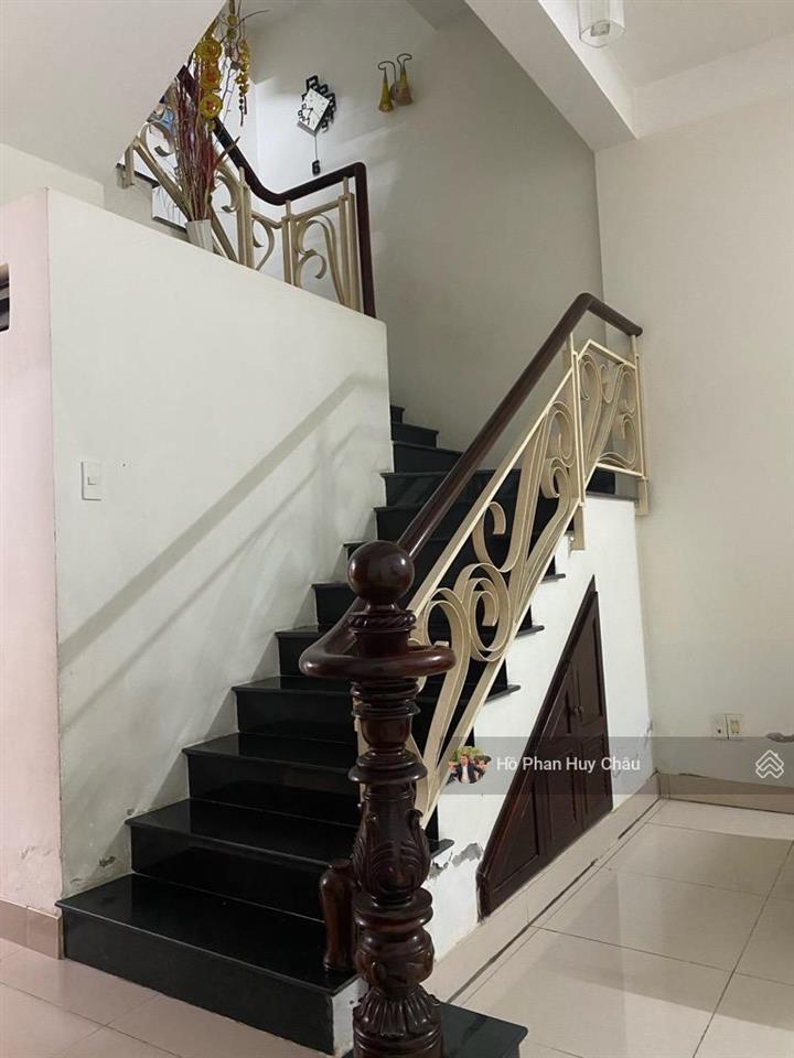Bán nhà  100m2  6 tỷ 5  oto thông thoáng  đào tông nguyên  nhà bè