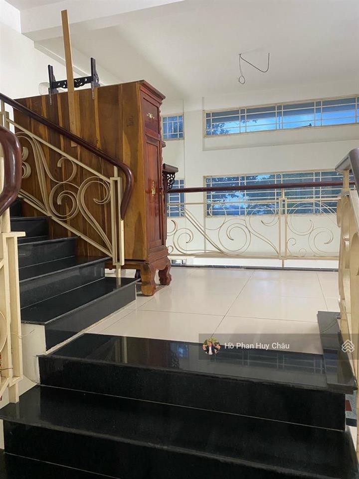 Bán nhà  100m2  6 tỷ 5  oto thông thoáng  đào tông nguyên  nhà bè