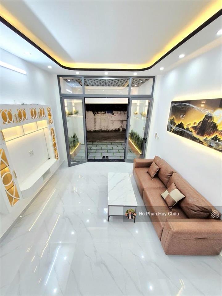 Nhà 3 tầng btct nở hậu đẹp  xe hơi ngủ trong nhà  nhà mới full nội thất  mt hẻm xe hơi quay đầu