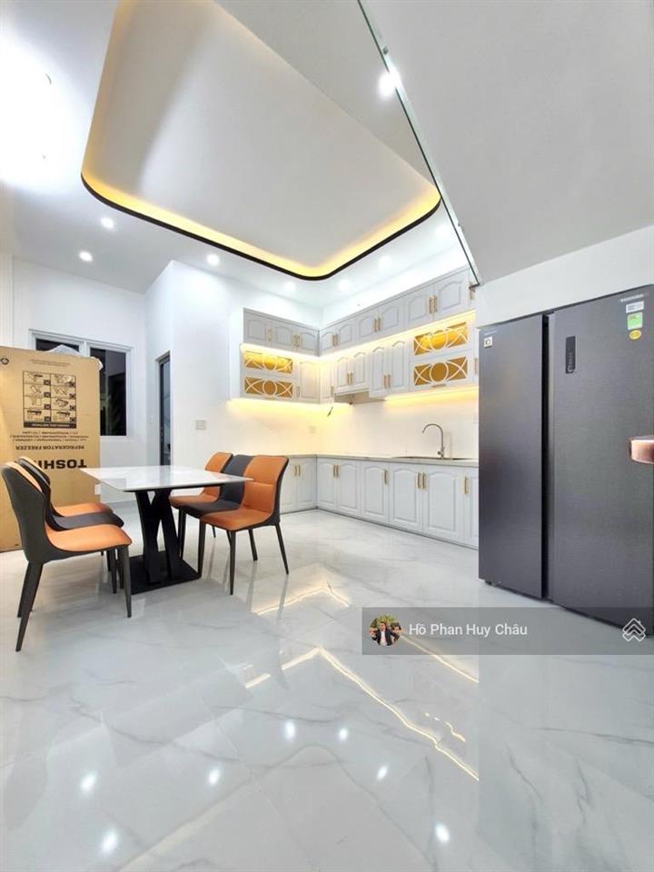 Nhà 3 tầng btct nở hậu đẹp  xe hơi ngủ trong nhà  nhà mới full nội thất  mt hẻm xe hơi quay đầu