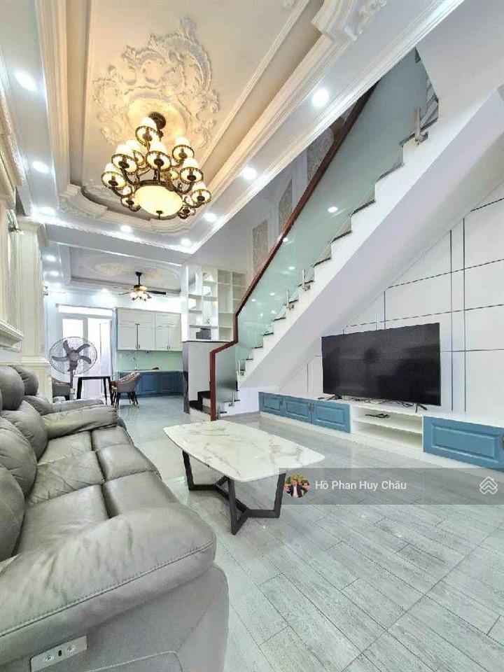 Siêu vị trí trung tâm nhà bè  mặt đường 10m  chỉ 7,68 tỷ