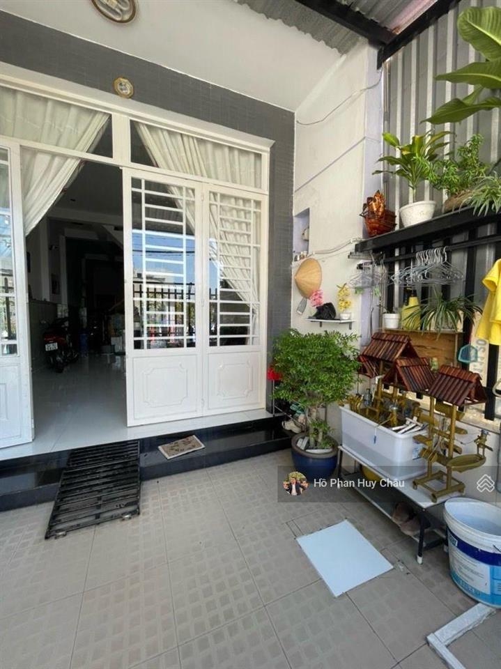 Bán nhà diện tích to 4.2m x 17m huỳnh tấn phát giá 4 tỷ 5