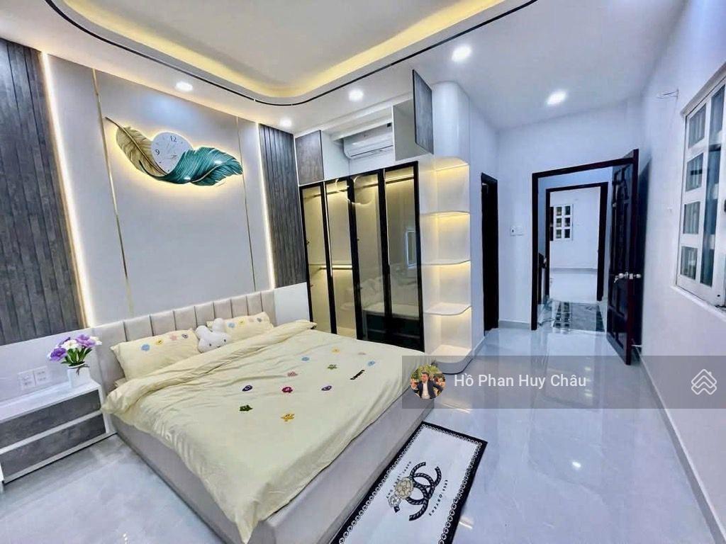 Nhà đẹp hẻm xe hơi 4 tầng full nội thất, chỉ 7.99 tỷ