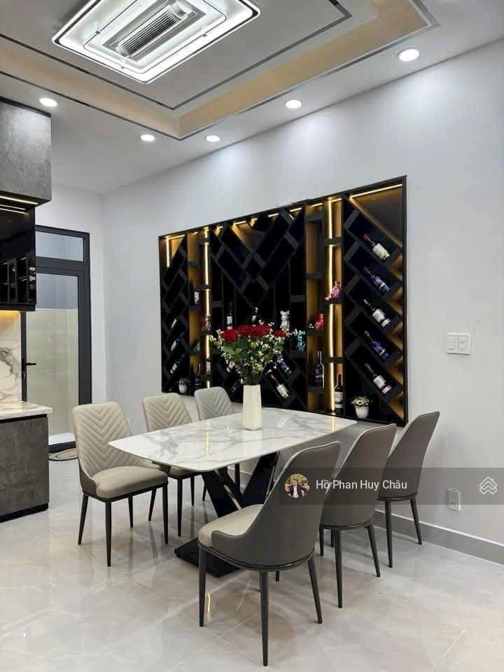 Nhà đẹp hẻm xe hơi 4 tầng full nội thất, chỉ 7.99 tỷ
