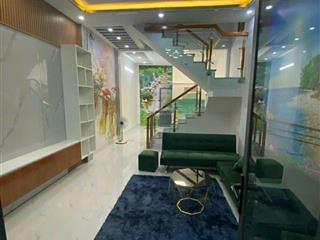 Kẹt tiền cần bán gấp nhà một trệt một lầu