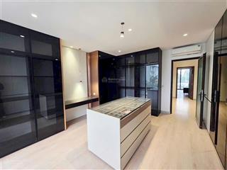 Bán nhà 4 tầng đẹp ngay ngã tư đèn đỏ trần hưng đạo kinh môn