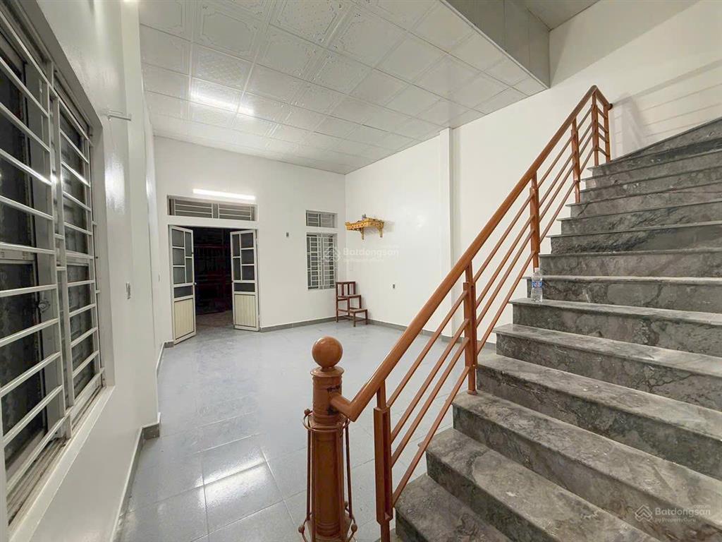 Cần bán nhà ngõ trần hưng đạo kinh môn vị trí gần trung tâm