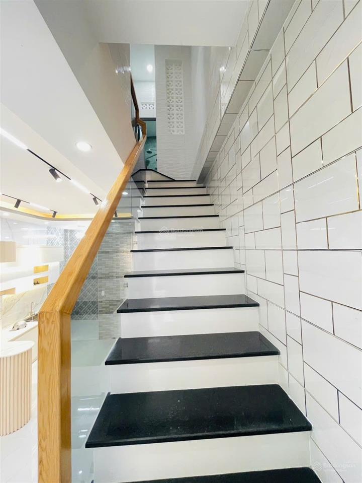 * nhà bán  hẻm 192194 đường nguyễn thông * giá bán 2 tỷ 650 triệu (thương lượng)chủ gởi