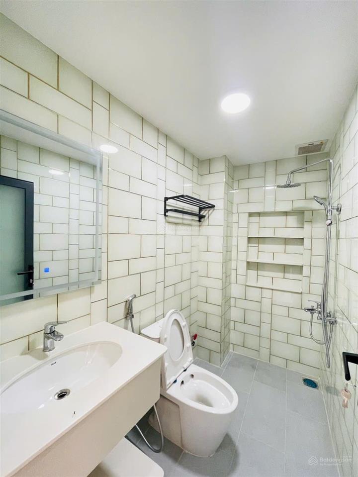 * nhà bán  hẻm 192194 đường nguyễn thông * giá bán 2 tỷ 650 triệu (thương lượng)chủ gởi