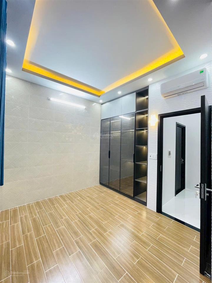 * nhà bán  hẻm 192194 đường nguyễn thông * giá bán 2 tỷ 650 triệu (thương lượng)chủ gởi