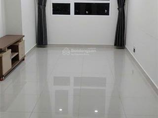 Cho thuê căn 2pn 2wc 79m2 rộng rãi , view q7 siêu thoáng siêu mát quanh năm