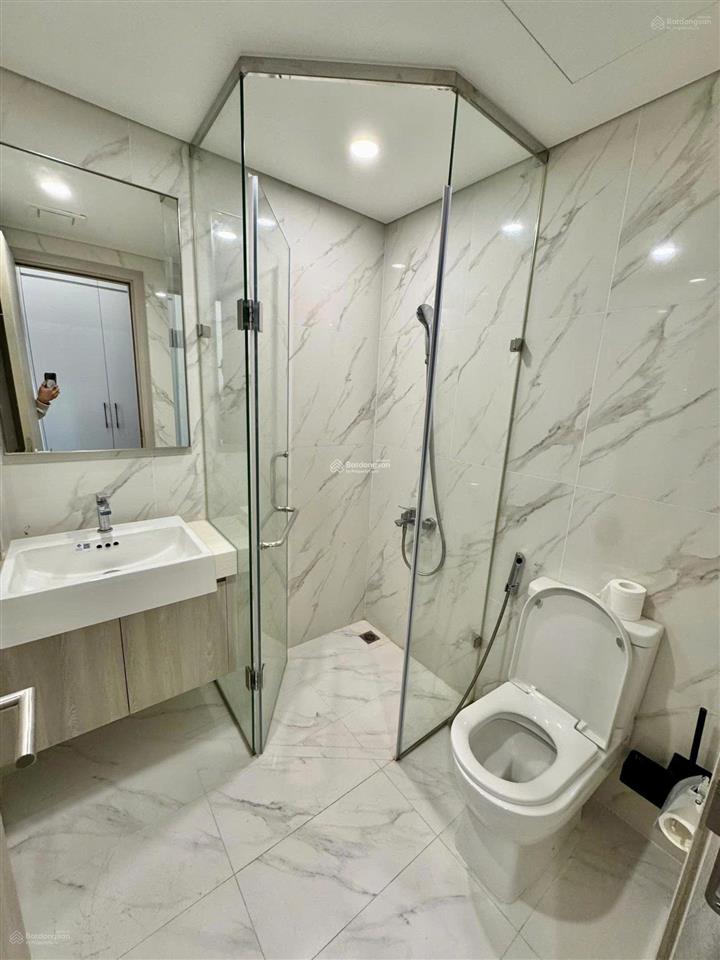 Bán gấp căn 2pn view hồ masteri west heights tòa b, trục 11 giá 6,414 tỷ full đồ