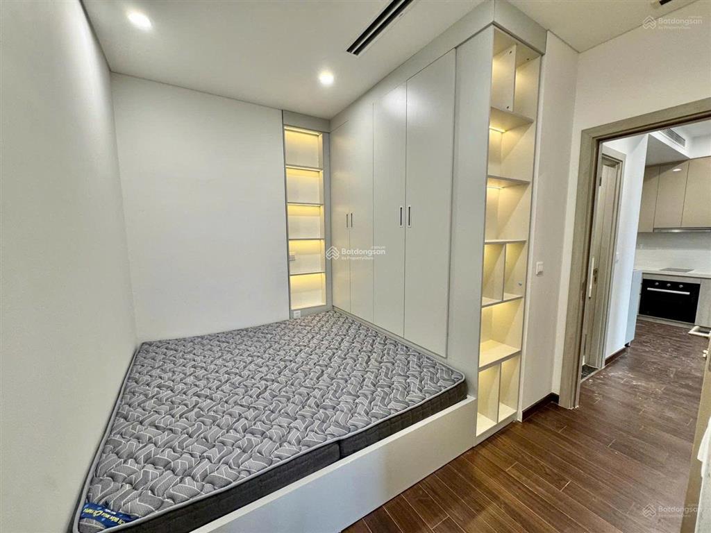 Bán gấp căn 2pn view hồ masteri west heights tòa b, trục 11 giá 6,414 tỷ full đồ