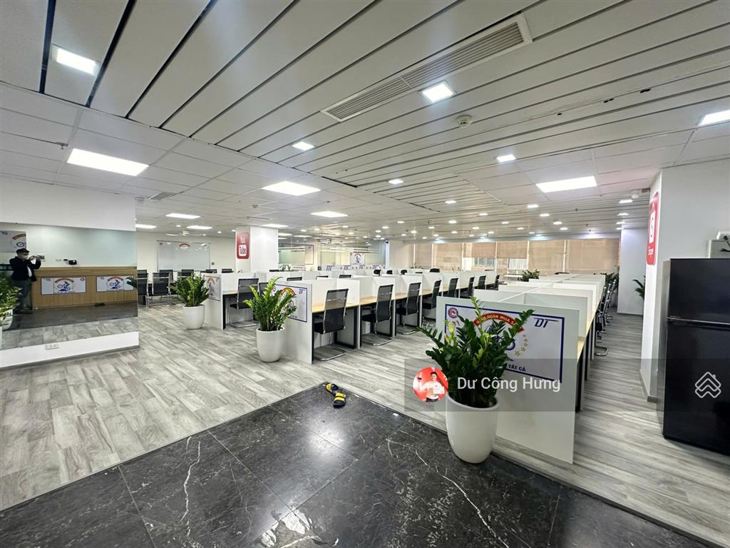 Bql cho thuê văn phòng sẵn nội thất tại n05 hoàng đạo thúy 500m2 có cắt từ 100m2 giá 250k/m2/tháng
