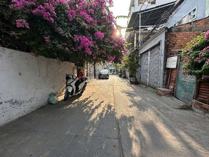 Bán nhà 6 x 16m đường ô tô cách nguyễn thị định 80m p. thạnh mỹ lợi quận 2