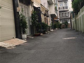 Nhà bán dt 10 x 30m xây 2 tầng  đường 6m  cách nguyễn duy trinh 50m  bán 25 tỷ