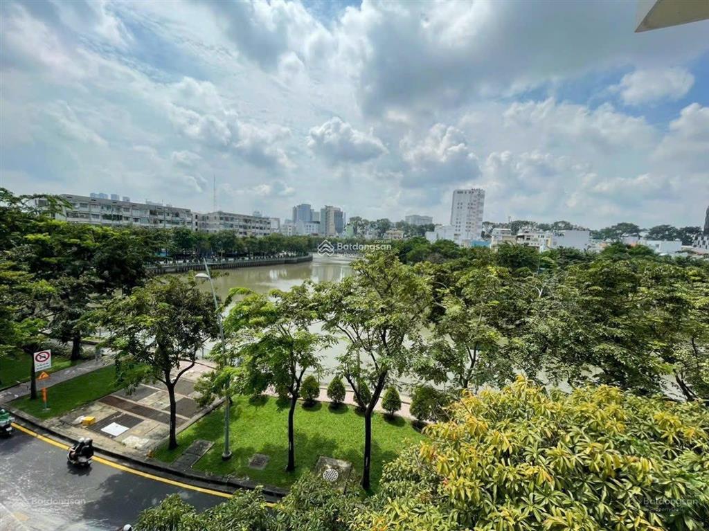 Bán nhà 2 mặt tiền đường trường sa phường 3 bán 44 tỷ