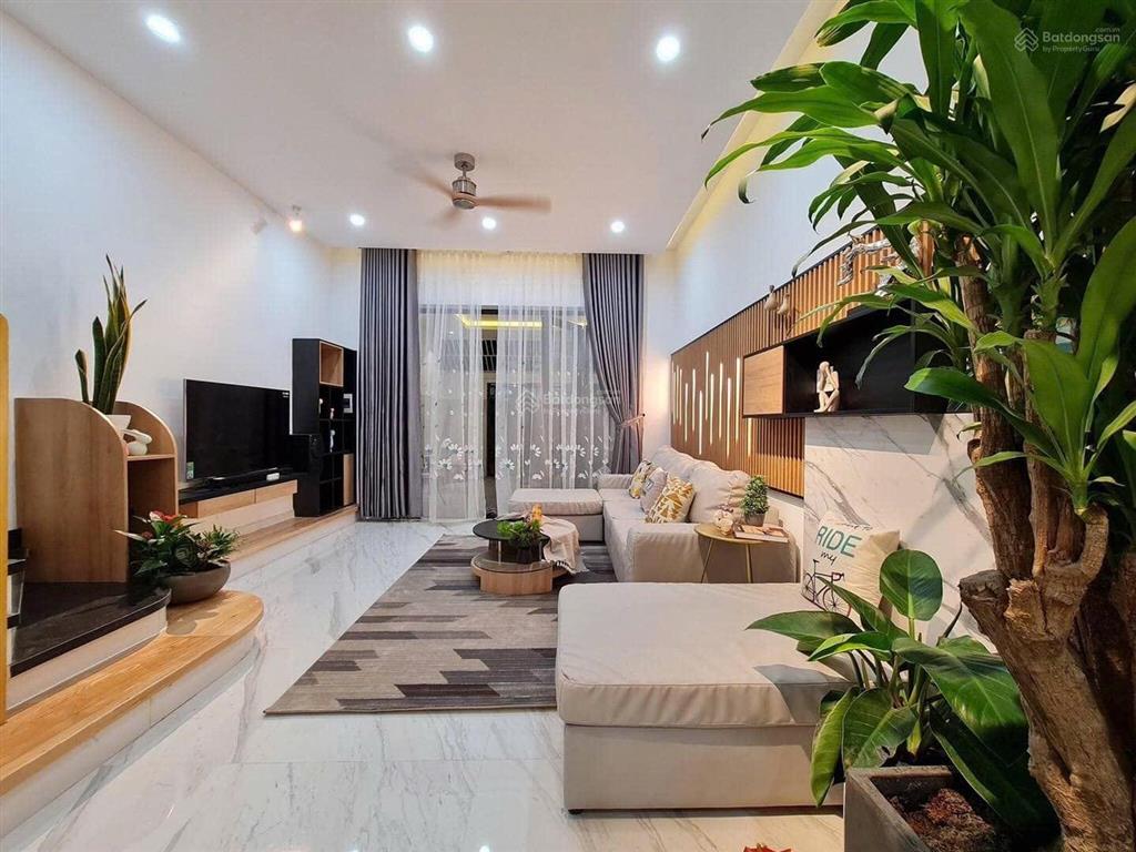 Tôi bán nhà đẹp đường 12m ở trần não  quận2 gần ga tàu thủy bình an view lanmark. giá 4 tỷ250/75m2