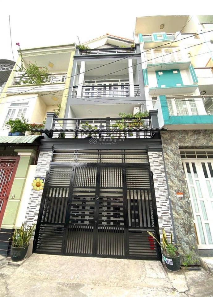 Tôi bán gấp nhà đẹp đường ôtô ở nguyễn đình chiểu phường5 quận 3 gần chợ bàn cờ. giá 4tỷ 200/71m2