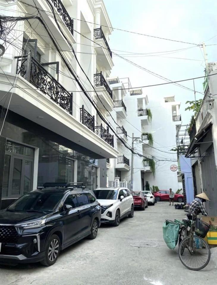 Tôi bán gấp nhà đẹp đường ôtô ở nguyễn đình chiểu phường5 quận 3 gần chợ bàn cờ. giá 4tỷ 200/71m2