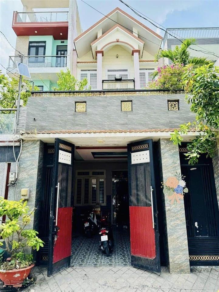 Tôi bán nhà 2 tỷ890/ 62m2 ở lữ gia  p15  quận 11 gần sân vận động thống nhất, cho thuê 19 triệu