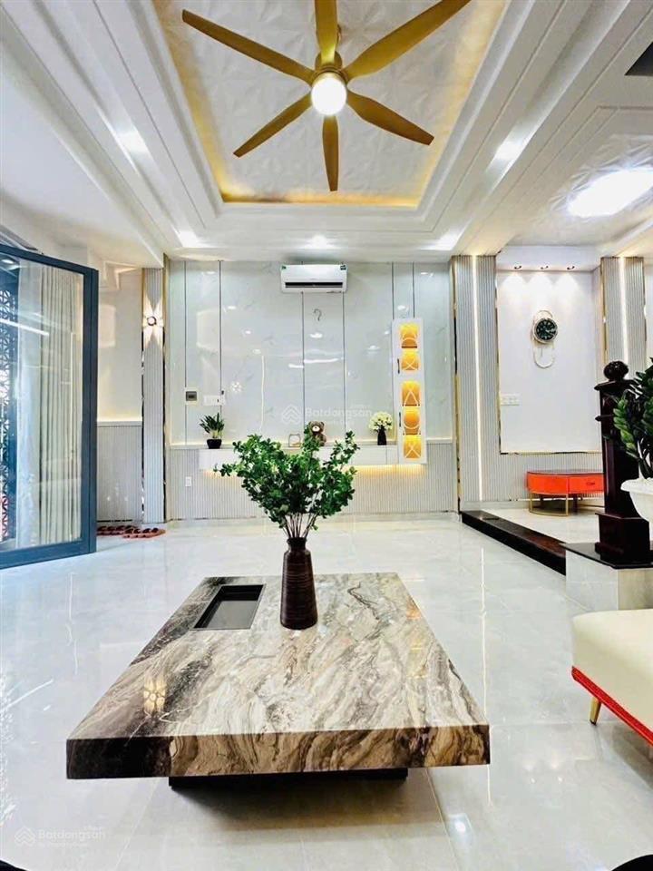 Chú giang kẹt tiền cần bán gấp nhà đường oto nguyễn văn cừ  q5. 76m2 gần đại học sài gòn