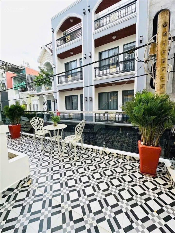 Chú giang kẹt tiền cần bán gấp nhà đường oto nguyễn văn cừ  q5. 76m2 gần đại học sài gòn