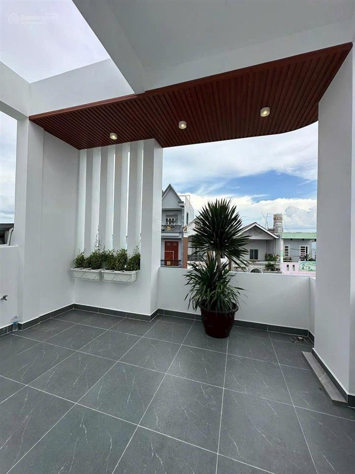 Bán nhà đường đội cung, p11, quận 11. 92m2 (5,5m x 16,7m) giá 4.090 tỷ. gần sân vận động phú thọ