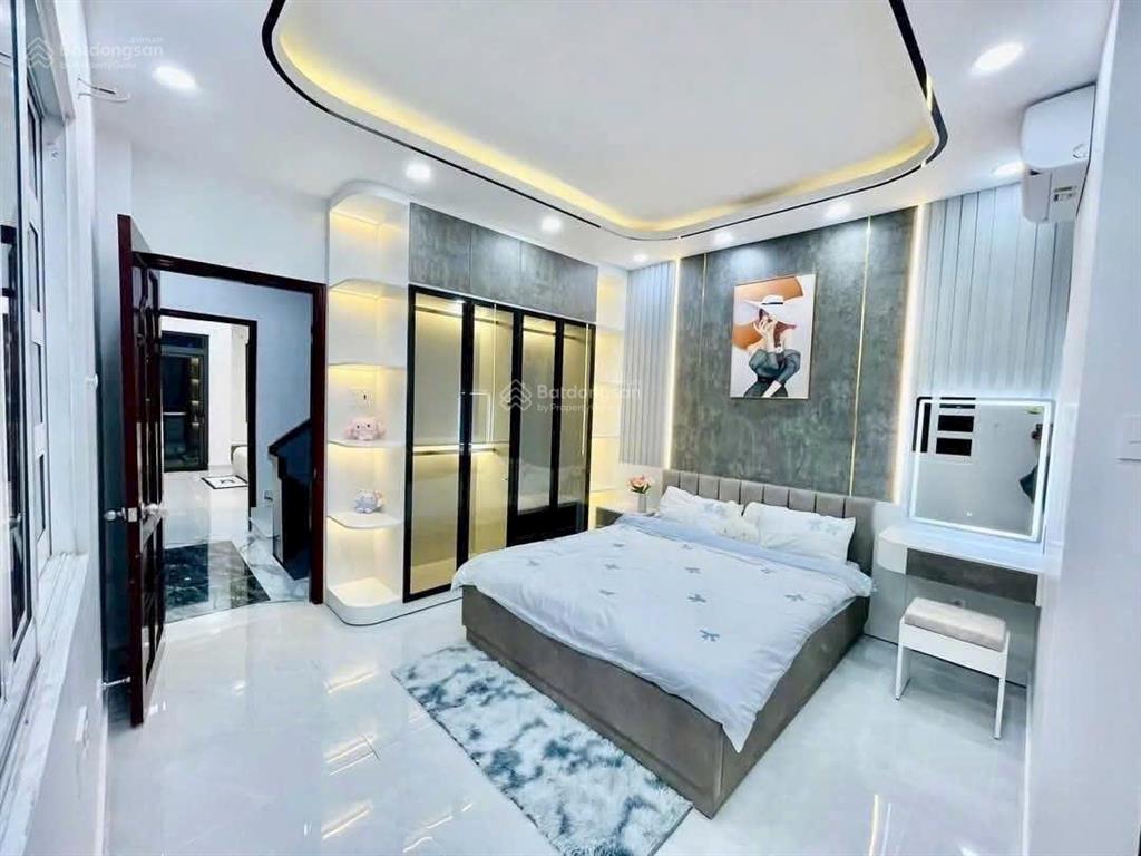 Gấp! nhà đường nguyễn huy lượng p14 gò vấp. dt 63m2 (4,5m x 14m) giá 2.860 tỷ cho thuê 20tr/th