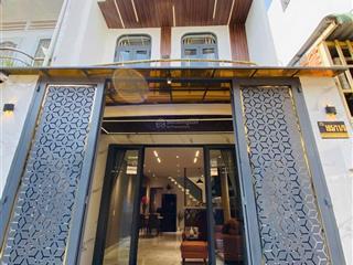 Bán gấp căn nhà đường 3 tháng 2/ p10, quận 10. 63m2/ giá 2.850 tỷ đối diện khách sạn kì hoà