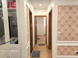 Chính chủ cần cho thuê căn hộ tại tòa ct1the emeral 2pn, 2wc 82m giá 18tr/tháng  0974 660 ***