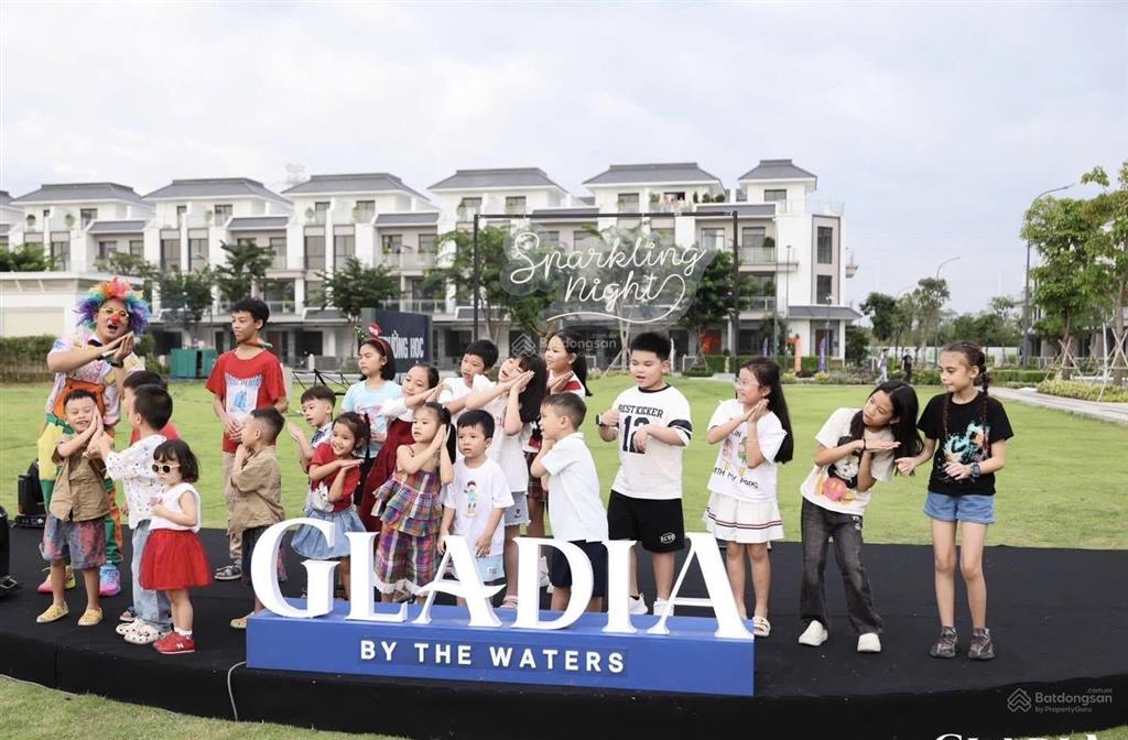 Bán biệt thự đơn lập trực tiếp chủ đầu tư, cọc tháng 12 tặng gần 7 tỷ tiền mặt, sổ đã có, sang ngay