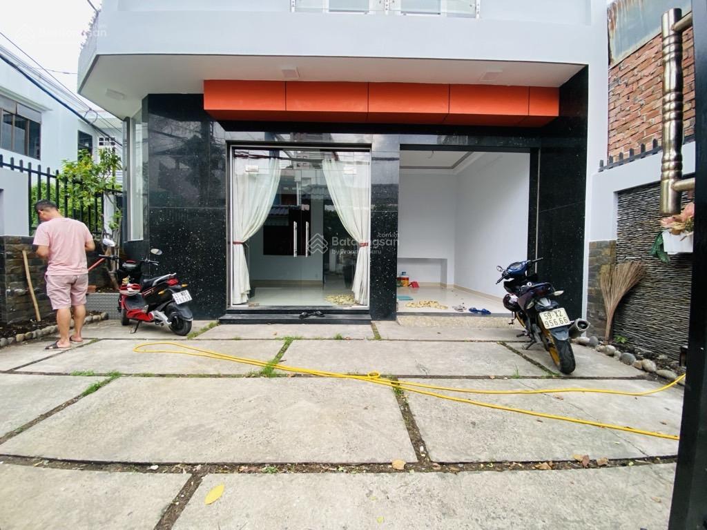 Mặt tiền kinh doanh đa ngành, ngang khủng 8m, gần đạt gia centre point thủ đức 8x11m 9,8 tỷ