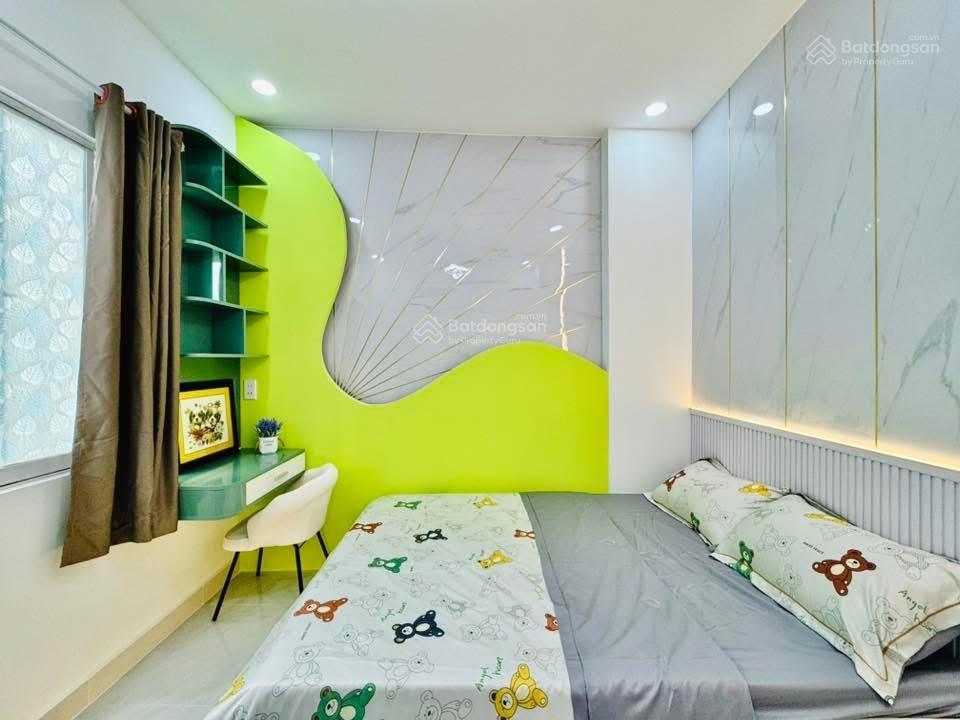 Cần bán gấp nhà vườn chuốip4q3,gần bệnh viện bình dân.giá 3tỷ 900tr/79m2,đang cho thuê 30tr.