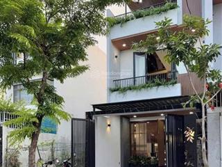 Chỉ cần 4tỷ05 có ngay nhà 83m2 ở lê văn miếnquận 2 gần trường đại học văn hoá đang cho thuê 24tr