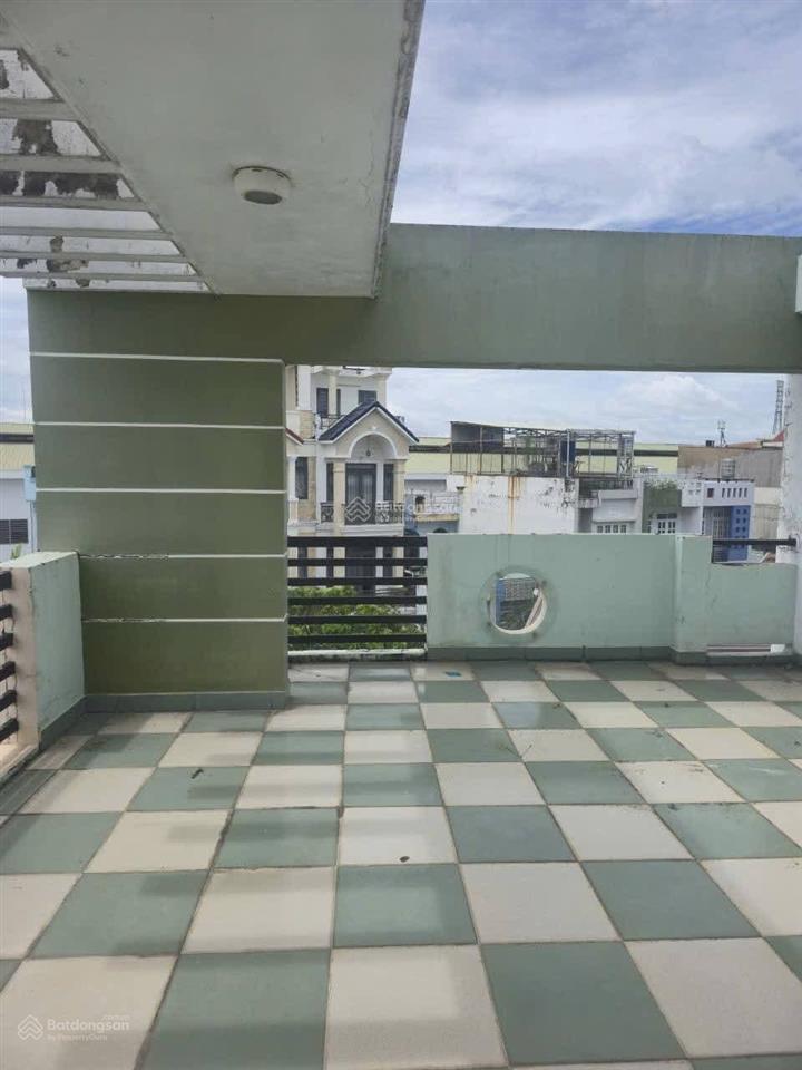 Tôi bán nhà nguyễn biểuquận 5 gần chung cư 109 diện tích 67,5m2 giá 3tỷ5 hợp đồng thuê 22tr/tháng